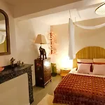 Bulle De Bien Etre Au Rendez Vous Avec Privatif Et Petit Dejeuner Inclus B&B