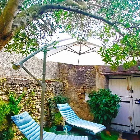 Une Bulle De Bien Etre Avec Spa Privatif Et Petit Dejeuner Inclus Pres De Castelnaudary Bed & Breakfast