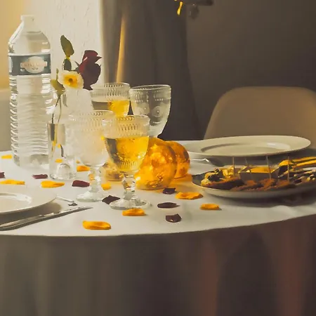 Bulle De Bien-etre Au Rendez-vous Privatif Et Petit Dejeuner Inclus Frühstückspension Pexiora