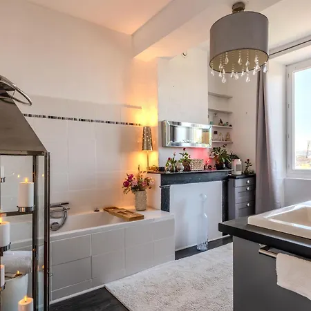Bulle De Bien Etre Avec Privatif Et Petit Dejeuner Inclus Pres De Castelnaudary